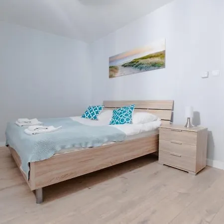 Klifowa 22